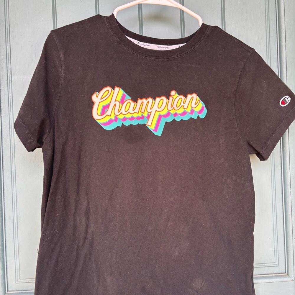 Retro Vibe Champion Graphic Tee - Black Medium
